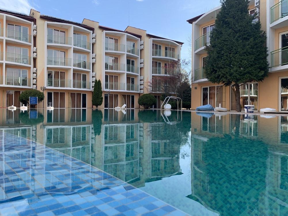 Sun City Hotel Sunny Beach Buitenkant foto