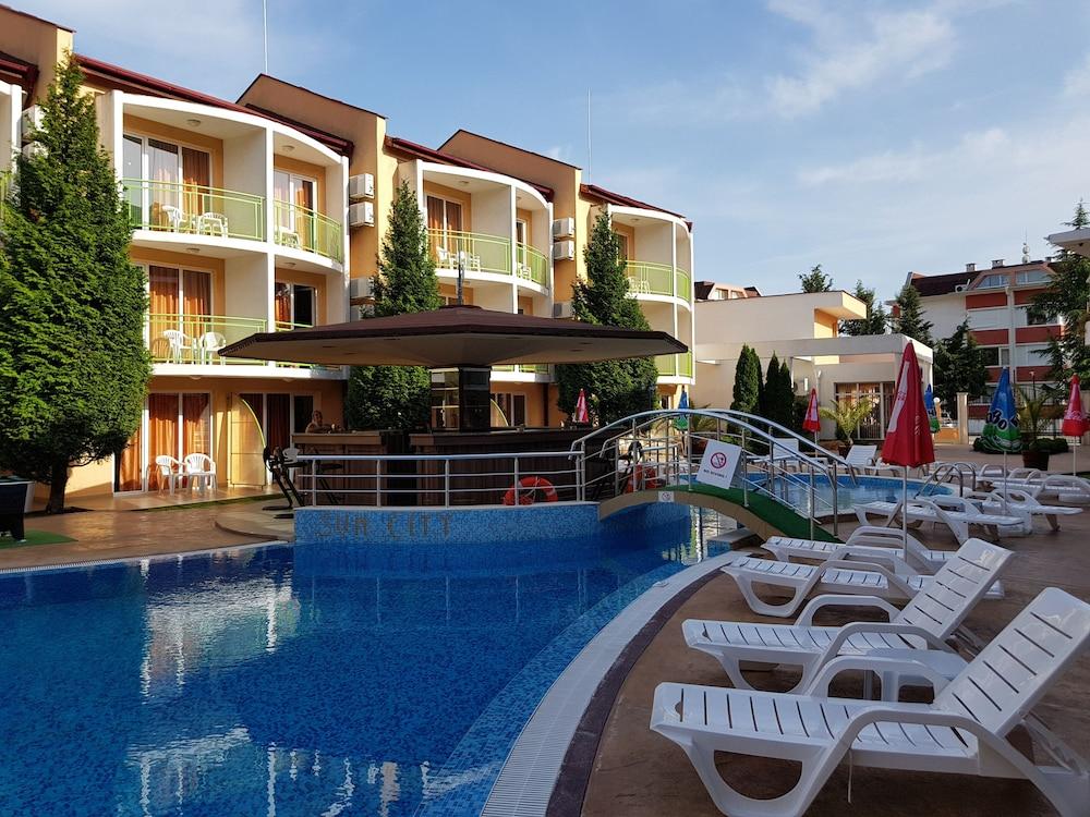 Sun City Hotel Sunny Beach Buitenkant foto