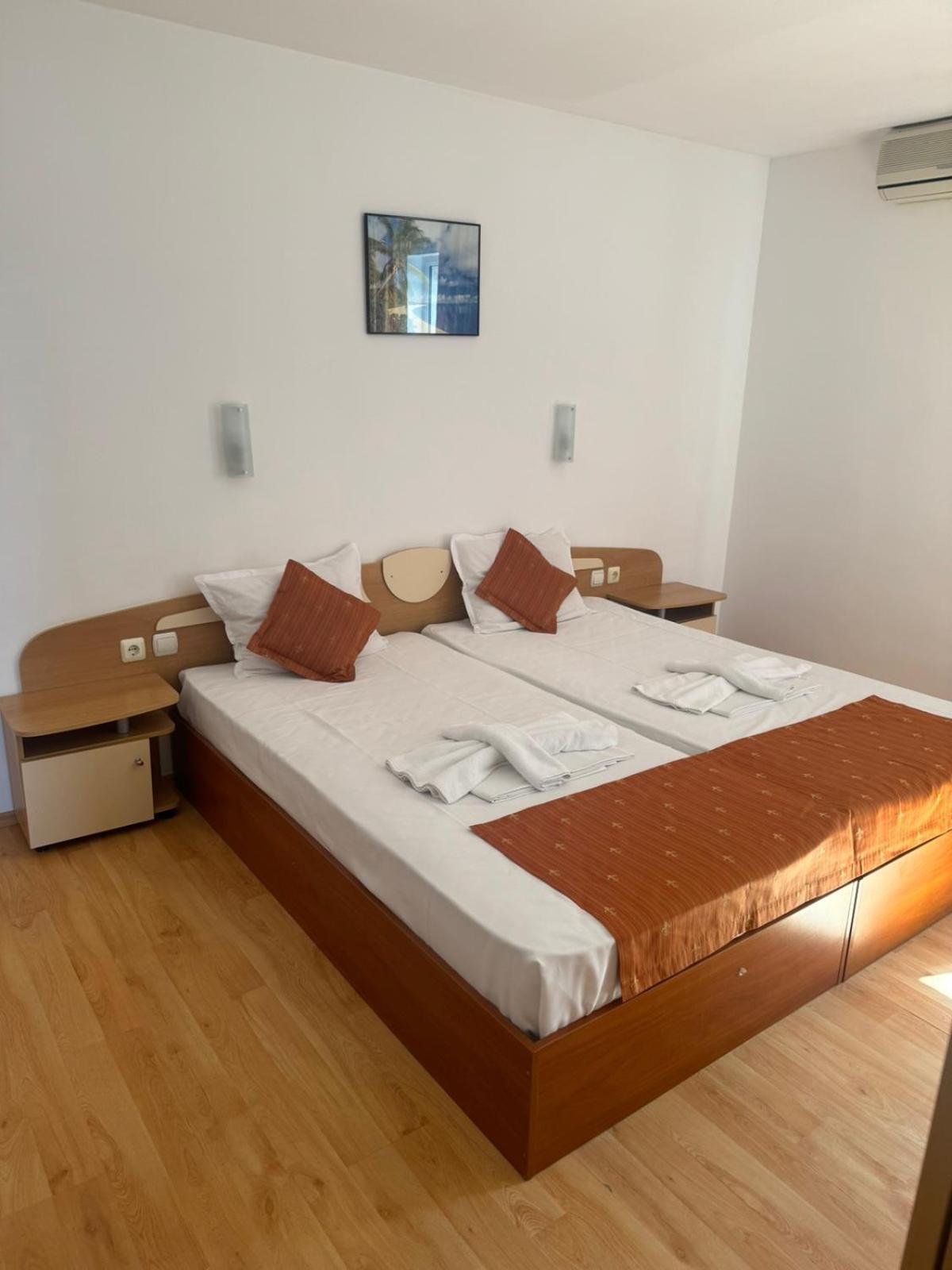 Sun City Hotel Sunny Beach Buitenkant foto