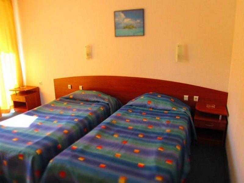 Sun City Hotel Sunny Beach Buitenkant foto